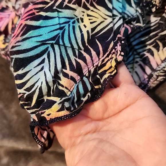 Wonder nation floral short Size L - Picture 4 of 6